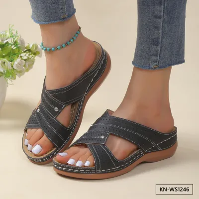 COASTAL CHARM WOMEN'S SANDAL